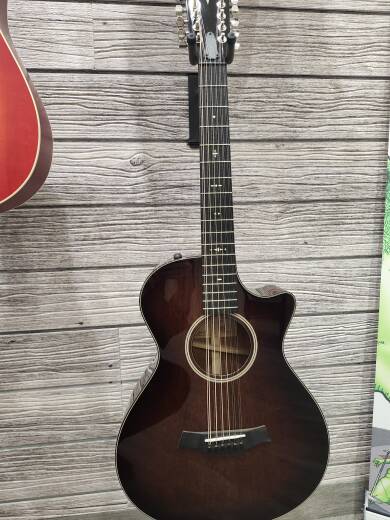 Store Special Product - Taylor Guitars - 562CE 12FRET ST